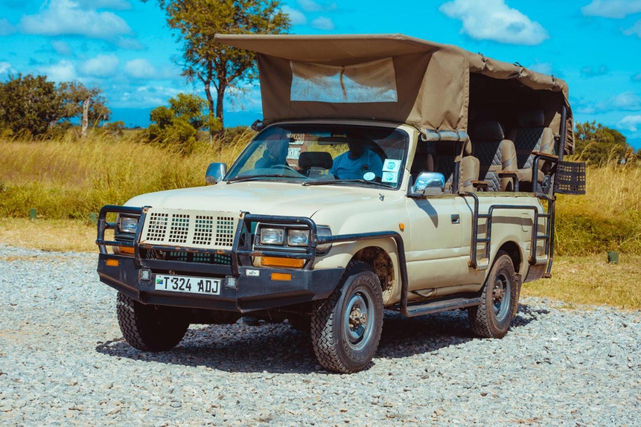 Serengeti Kamwene Mnyalukolo Tented Camp Nyabogati Bagian luar foto